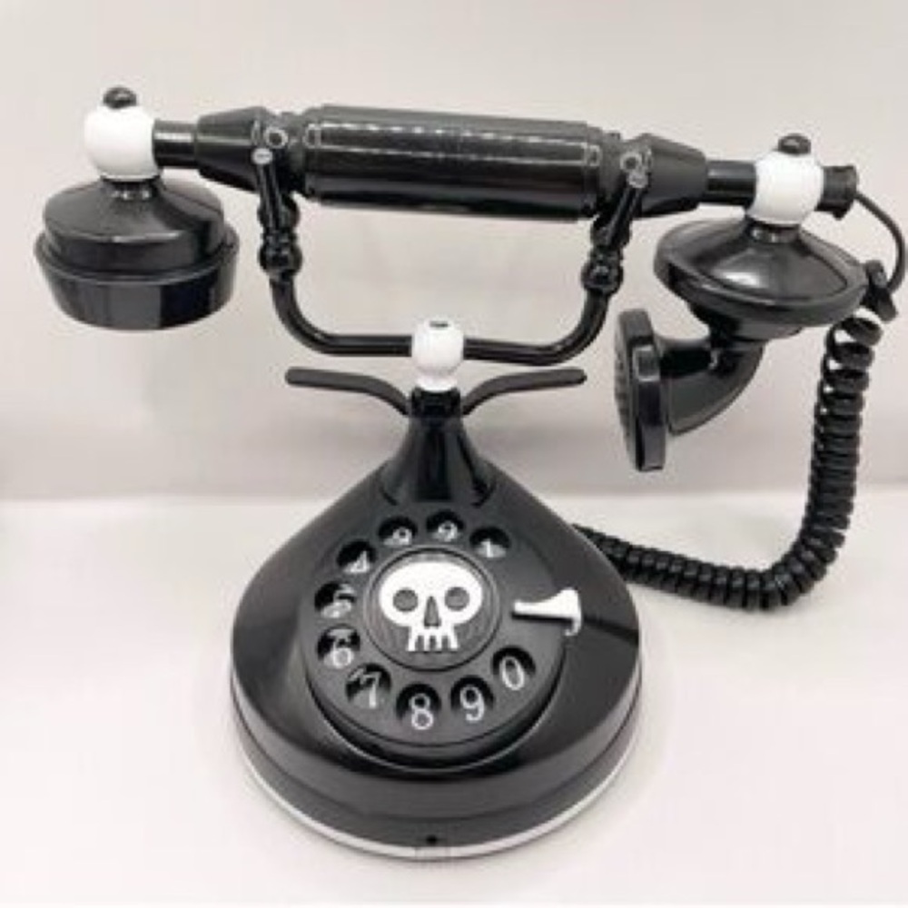 Gemmy Spooky Skull Haunted Halloween
Talking Telephone Victorian Phone